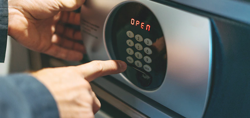 Cash Safe Openers in Oakland, California