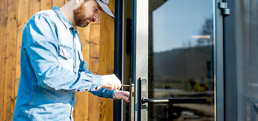 Frameless Glass Storefront Door Locks Replacement in Oakland, CA